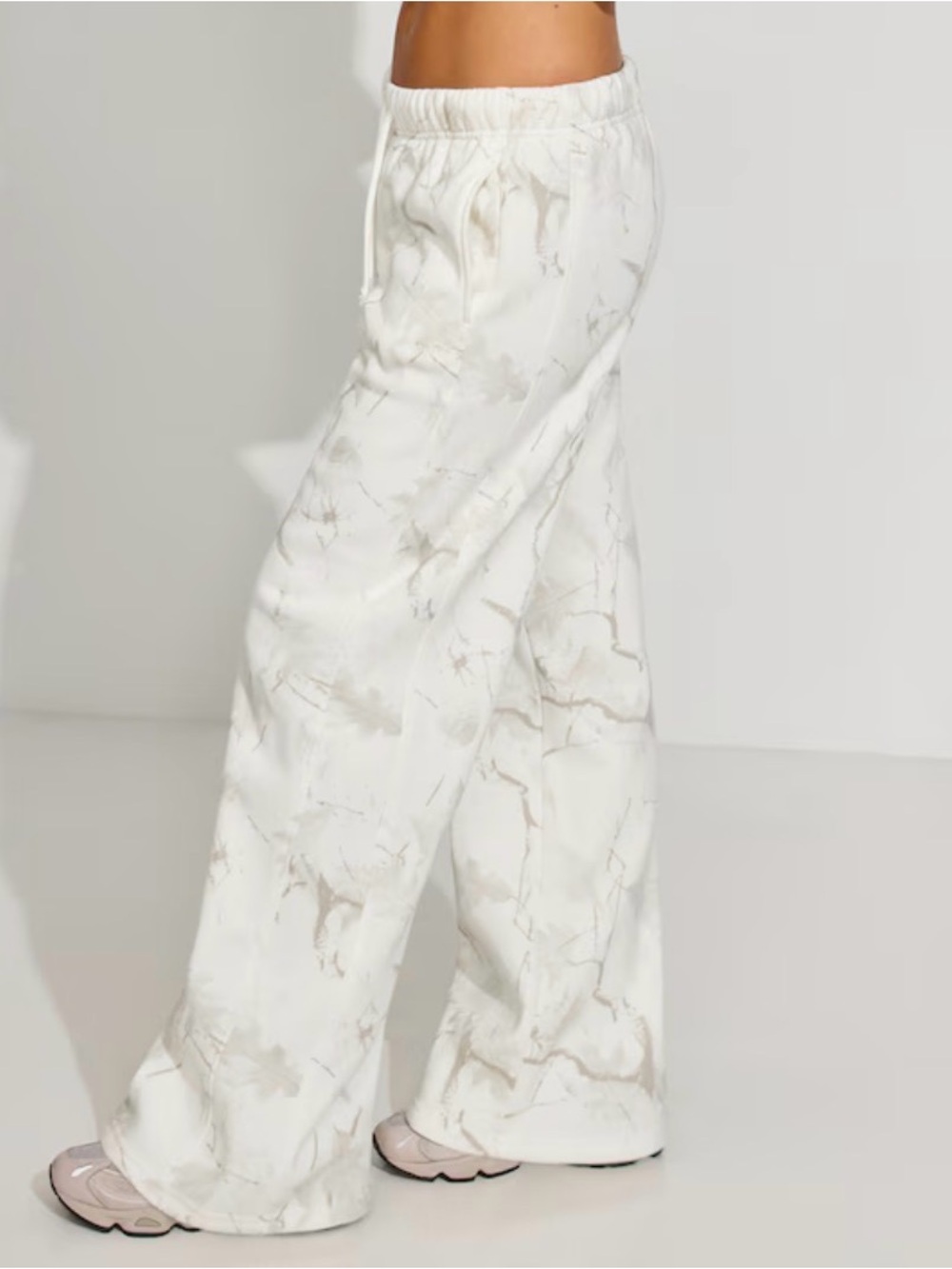 Garage Brand Sweat Pant in Winter Camo (ivory/marble)